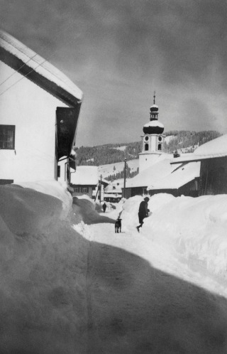 Tannheim 1931, Ortsdurchfahrt im Winter