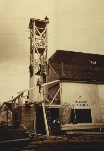 Lechaschau 1937, Arbeiten an der Feuerwehr-Gerätehalle