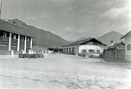 Reutte 1940, Hof des Straßenbauamtes