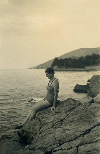 Bademode 1937, am Mittelmeer in Kroatien